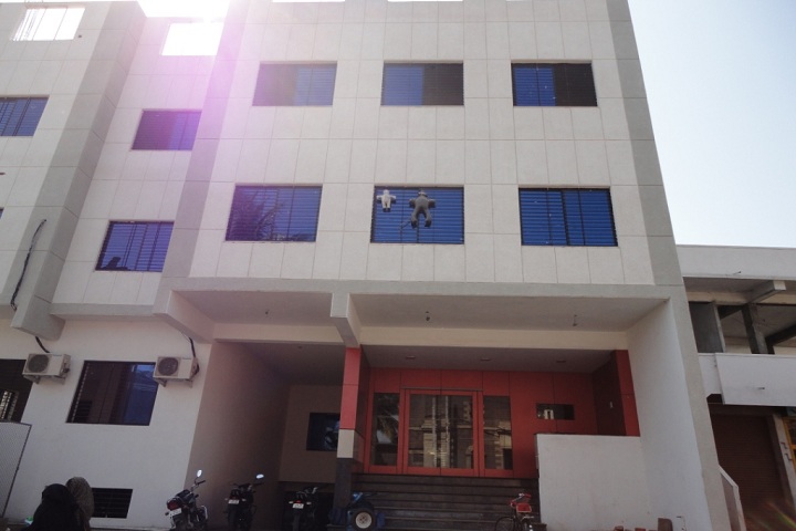 https://cache.careers360.mobi/media/colleges/social-media/media-gallery/20707/2019/5/29/Building View of Vidya Vardhak Sanghs Arts Commerce and BCA College Bijapur_Campus-View.jpg